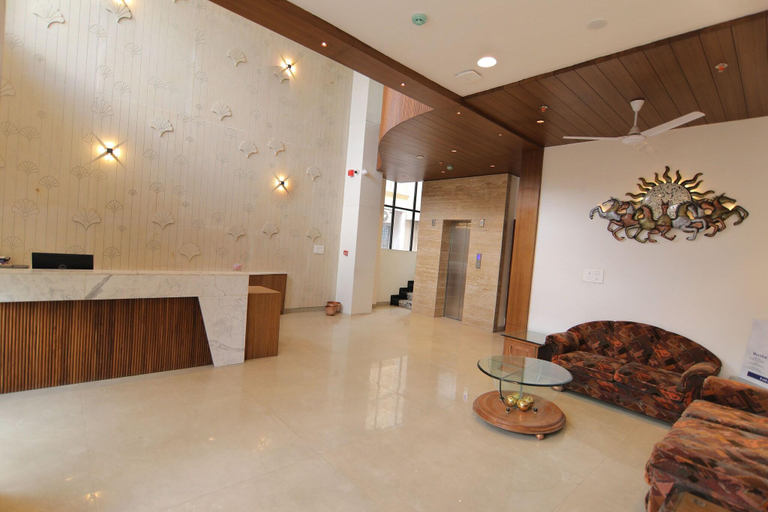 Public Area 3, Hotel Mumbai House Express, Udaipur