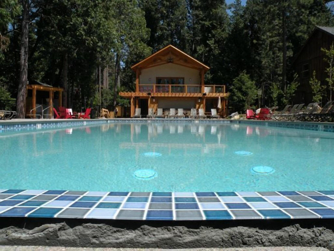 Sport & Beauty 4, Evergreen Lodge At Yosemite, Tuolumne