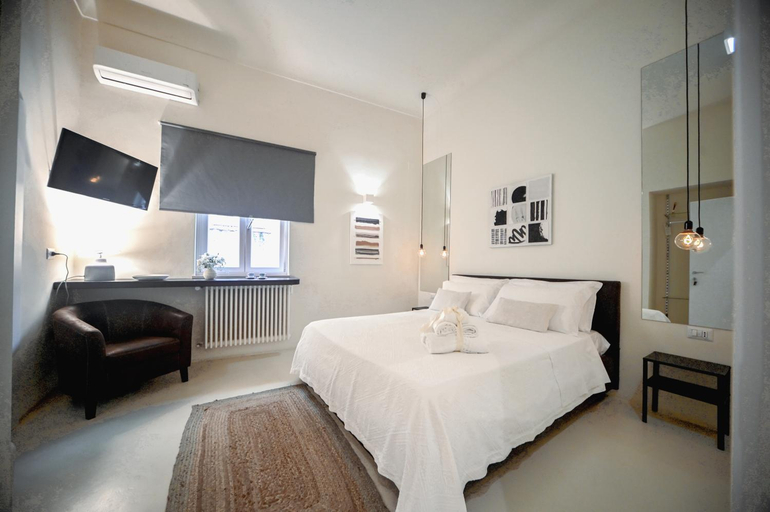 Bedroom 1, 42 Zanardelli B&B, Barletta-Andria-Trani