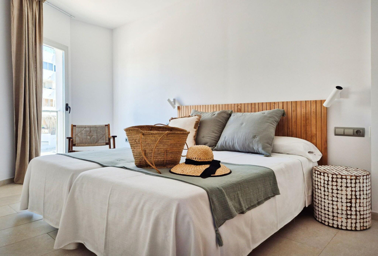 Bedroom, Apartaments Proa Es Pujols, Baleares