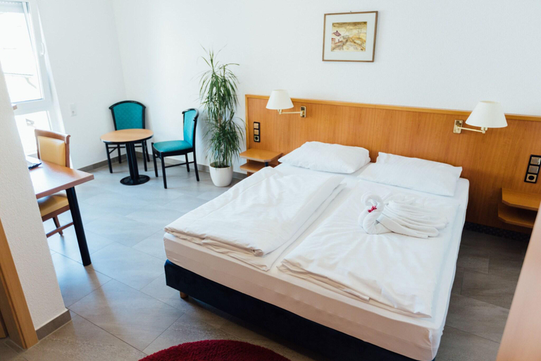 Bedroom 3, Heilbronner Pension Am Theater, Heilbronn