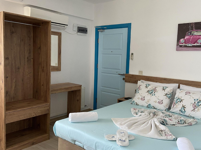 Bedroom 4, Azra Apart & Otel, Gökçeada