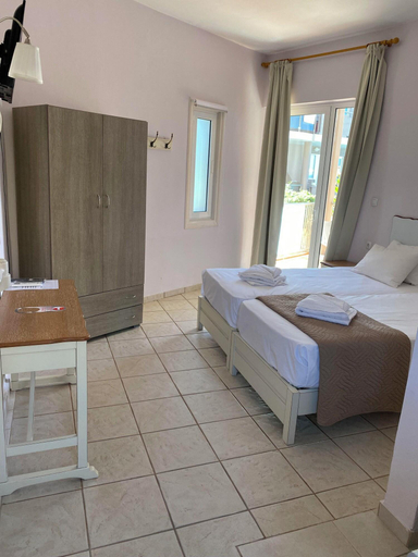Bedroom, GIrogiali Beach hotel, Crete