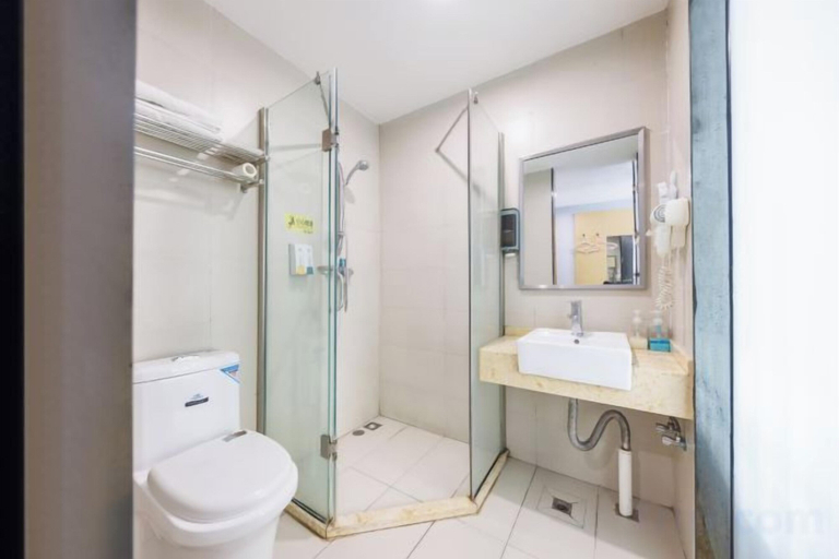 Bathroom 4, chengfeng hotel(jianggao dian), Guangzhou