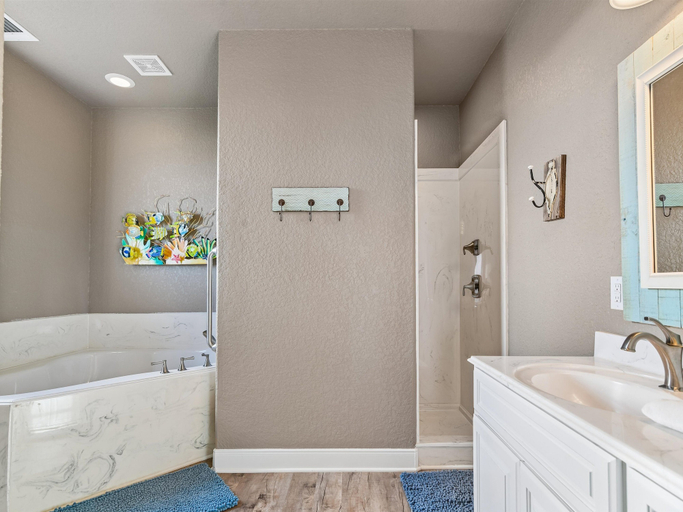 Bathroom 4, Seaside Eden by Ryson Vacation Rentals, Brazoria