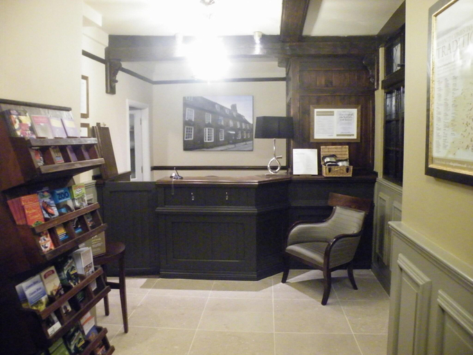 Others, Saracen's Head Hotel, Northamptonshire