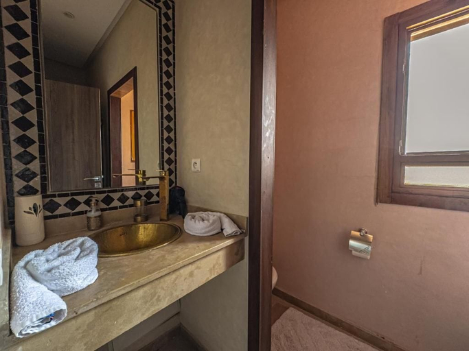 Bathroom 5, Riad kenza, Marrakech