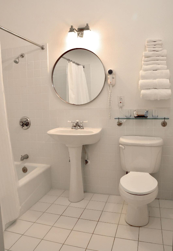 Bathroom, El Primero Hotel, San Diego