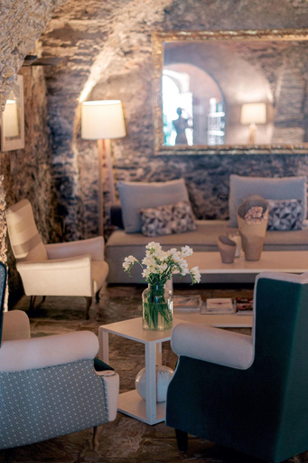Public Area, Relais Montepepe Winery & Spa, Massa Carrara