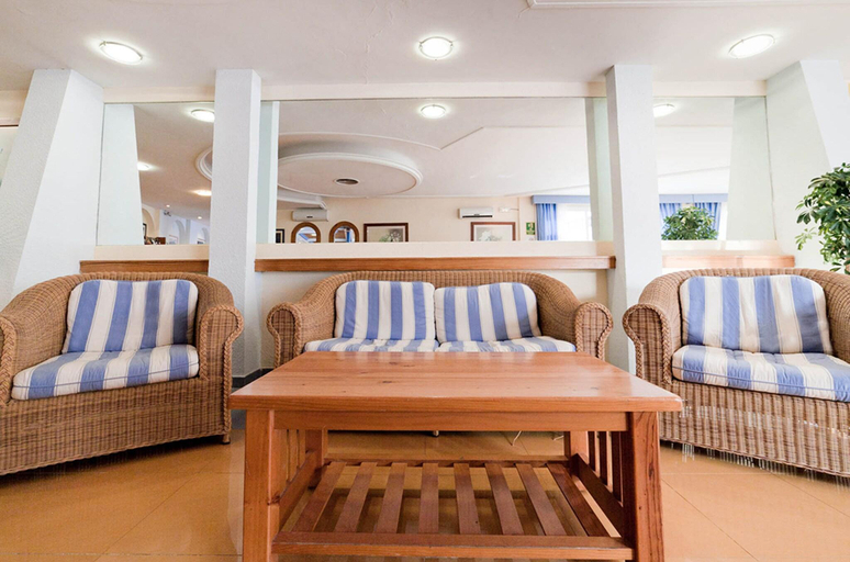 Bedroom 3, Vibra Lux Mar Aparthotel, Baleares