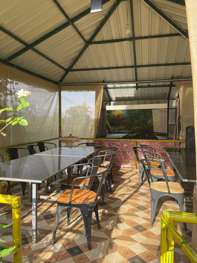 Food & Drinks 4, Hill View Paradise, Uttara Kannada
