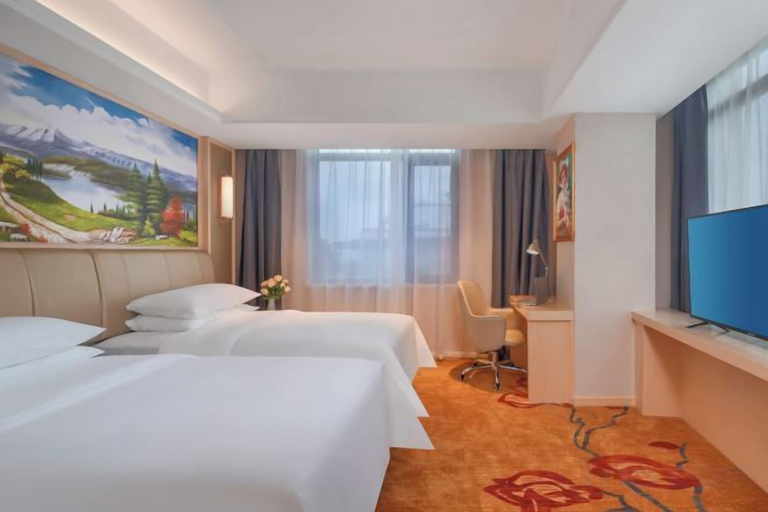 Bedroom 3, Vienna Hotel (Qianshanchuanxuan), Anqing