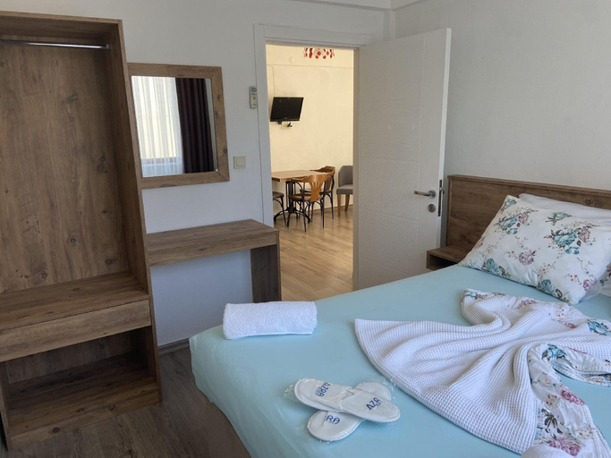 Bedroom 4, Azra Apart & Otel, Gökçeada