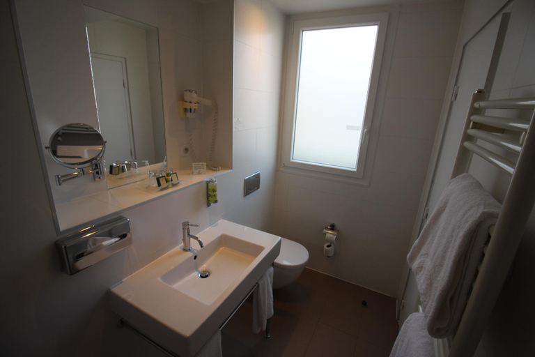 Bathroom 4, Best Western Plus Hotel Parc Eiffel, Paris