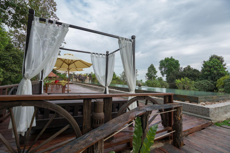 Public Area, Bong Thom Forest Lodge, Banteay Srei