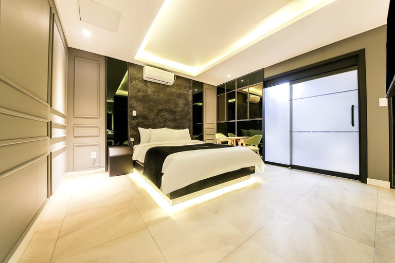 Bedroom 3, Donghae UVE, Donghae