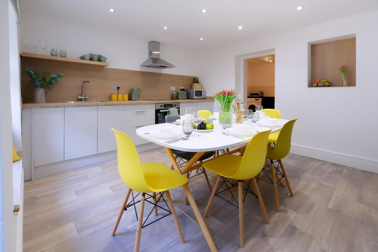 Others 5, 3 Bed Home near Hiking Trails & Parks, Rhondda, Cynon, Taff