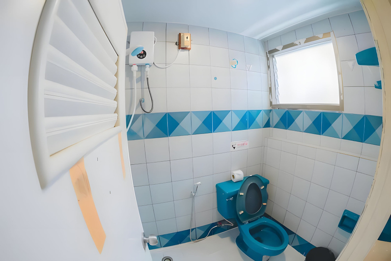 Bathroom 5, Mitr inn Phuket Old town, Phuket Island