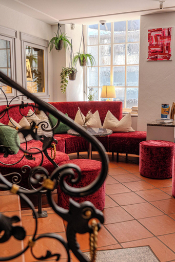 Public Area 2, BASLERTOR Summer Pool Hotel, Luzern