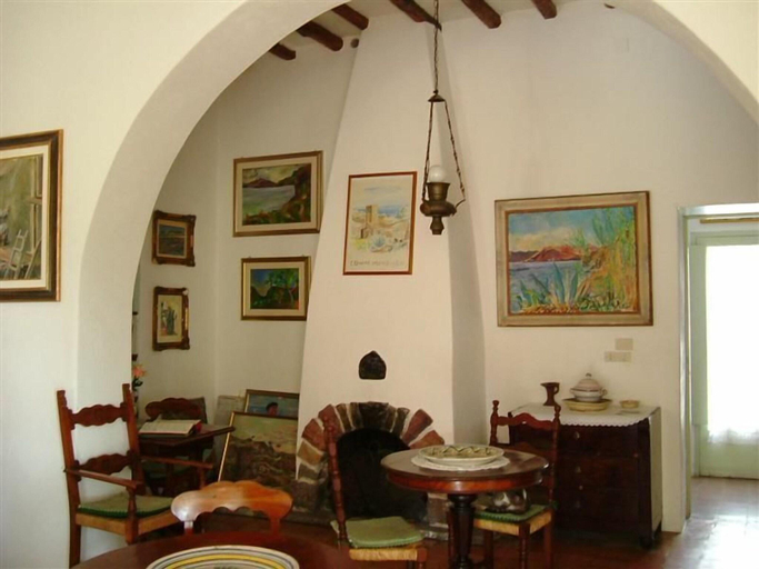 Public Area 5, Villa Diana, Messina
