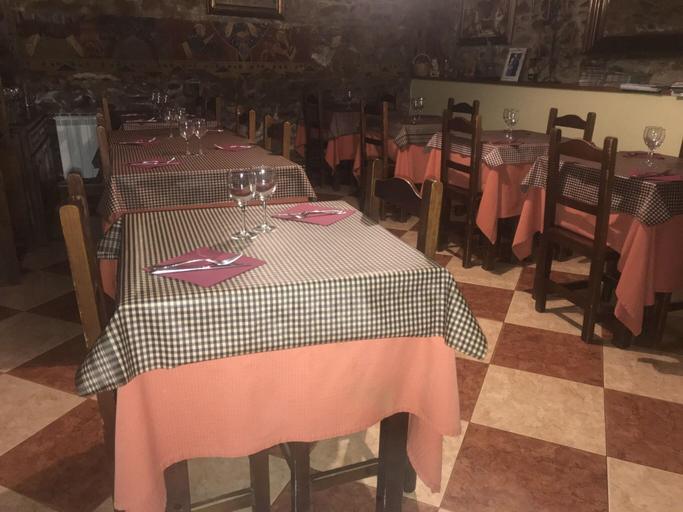 Food & Drinks 5, Ruso, Girona