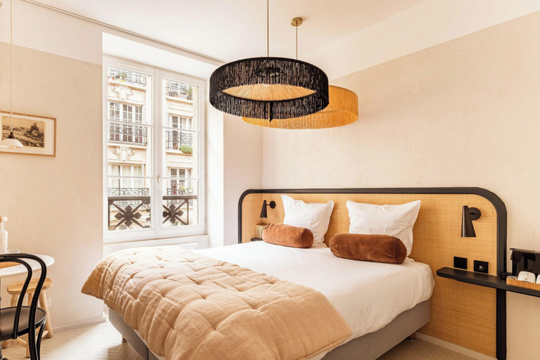 Bedroom 2, Maison Traversiere, Paris