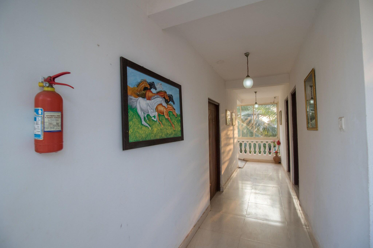Public Area 2, La Vaiencia, North Goa