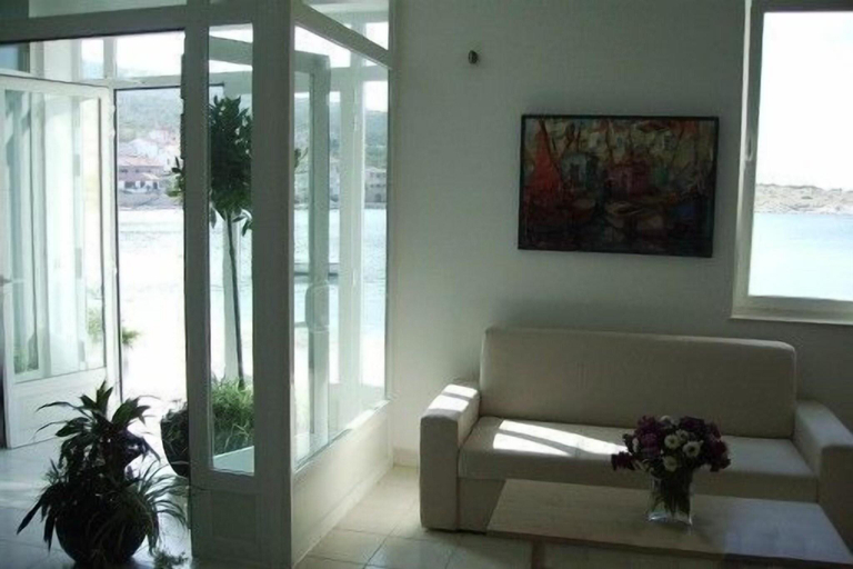Public Area, Beachfront Apartments Tamarix, Posedarje