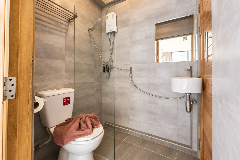 Bathroom 4, Mandalar Arch 39 Hotel, Muang Chiang Mai