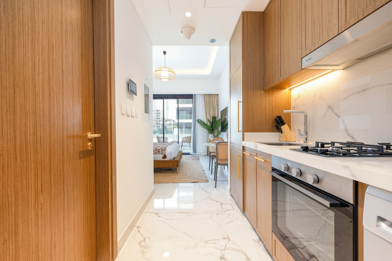 Private kitchenette, Bloomfields Elegant Stu in Azizi, Dubai