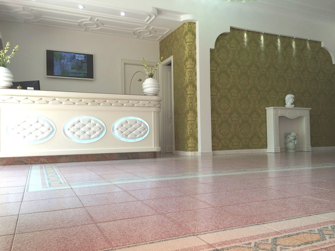 Public Area, La Corte No.3, Napoli