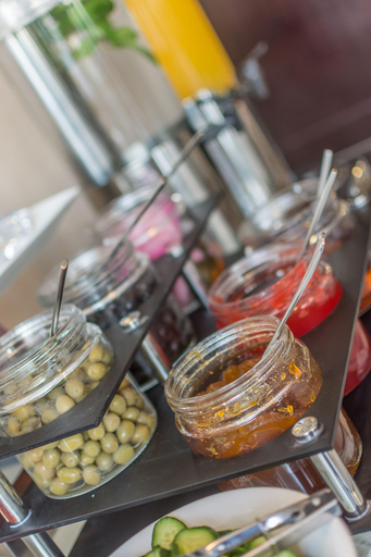 Food & Drinks 5, Almuhaidb Down Town, Riyadh