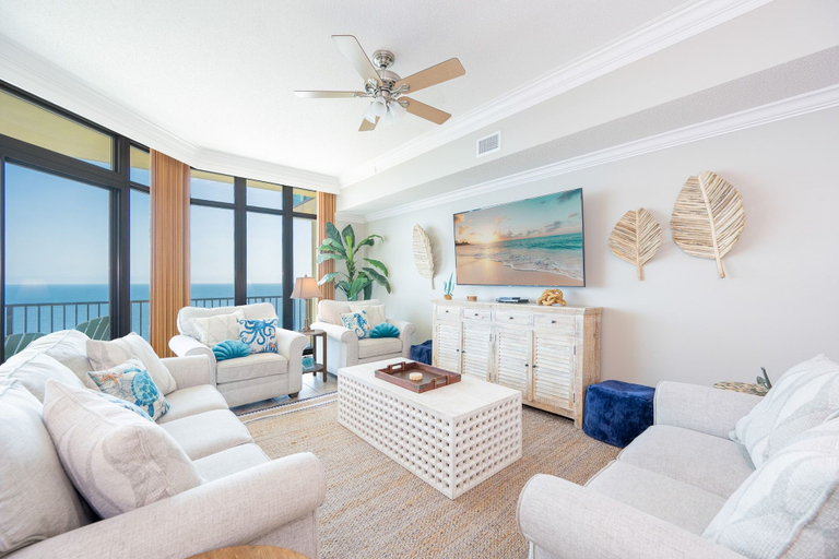 Primary image, Phoenix West 2704 3 Bedroom Condo by RedAwning, Baldwin