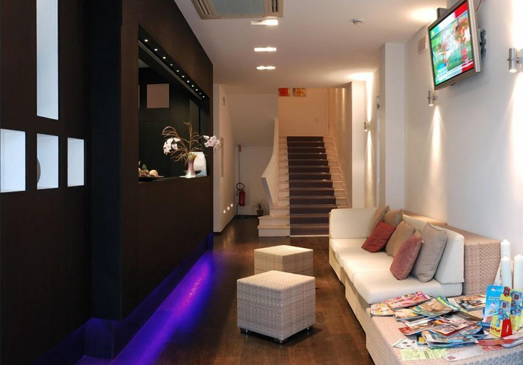 Public Area 4, Hotel Medigarden Resort, Teramo