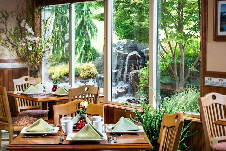 Food & Drinks 5, Olympic Lodge by Ayres, Clallam