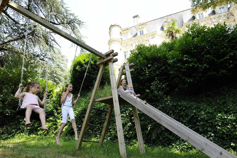 Others 5, Chateau Clement, Ardèche