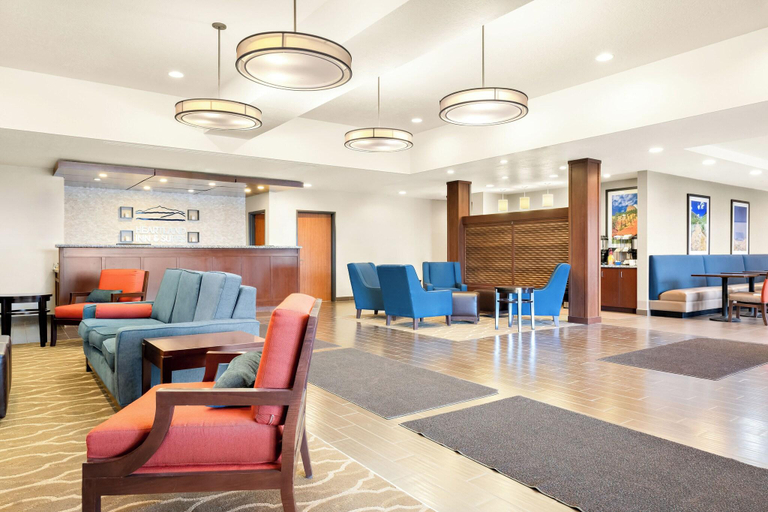 Public Area 2, Heartland Inn and Suites, Platte