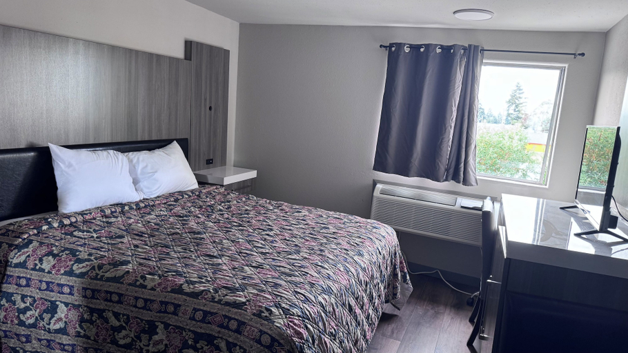 Bedroom 2, Midway Inn, Kitsap