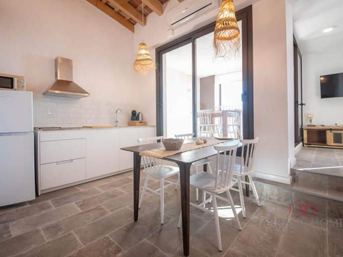 Room 5, Th56e Apartamentos Murmur la nit, Tarragona