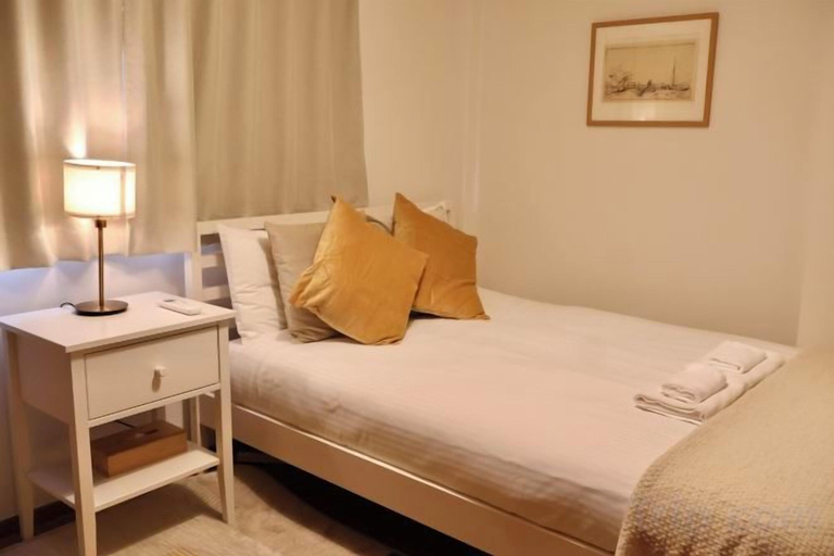 Room 2, Orange House Tsuruhashi|With Garage, Accommodates 8 People, Osaka