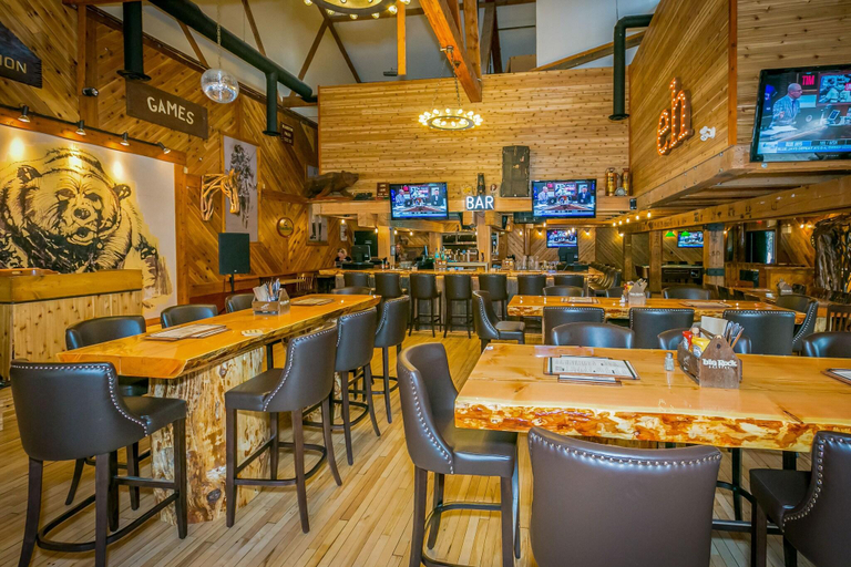 Food & Drinks 3, Bayshore Inn Resort & Spa, Division No. 3