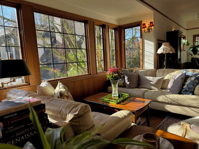 Public Area 2, Bacon Mansion Bed & Breakfast, Seattle