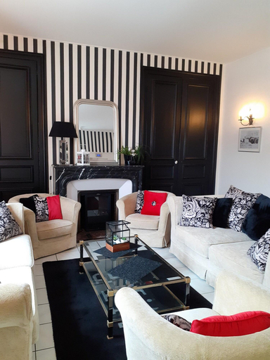 Public Area 3, Hôtel Le Charleston, Sarthe