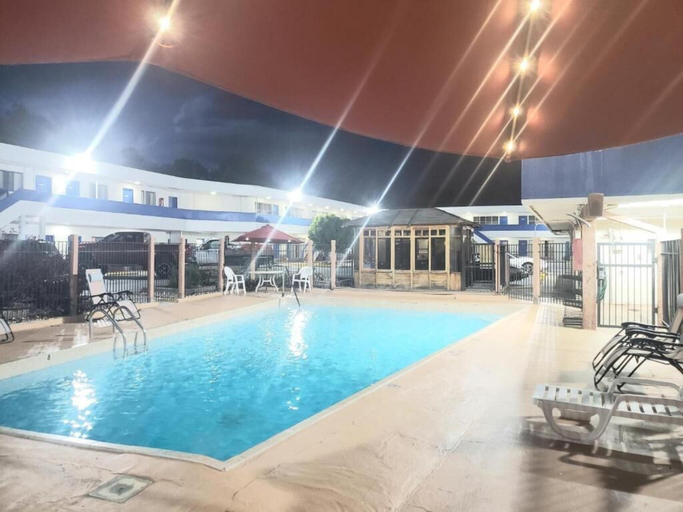 Sport & Beauty, Motel 6 Canon City CO, Fremont