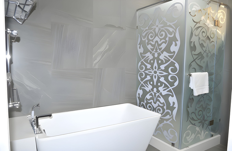 Bathroom 5, Mariana Trench, Baku