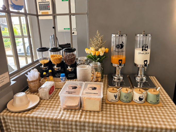 Food & Drinks 5, Mandalar Arch 39 Hotel, Muang Chiang Mai