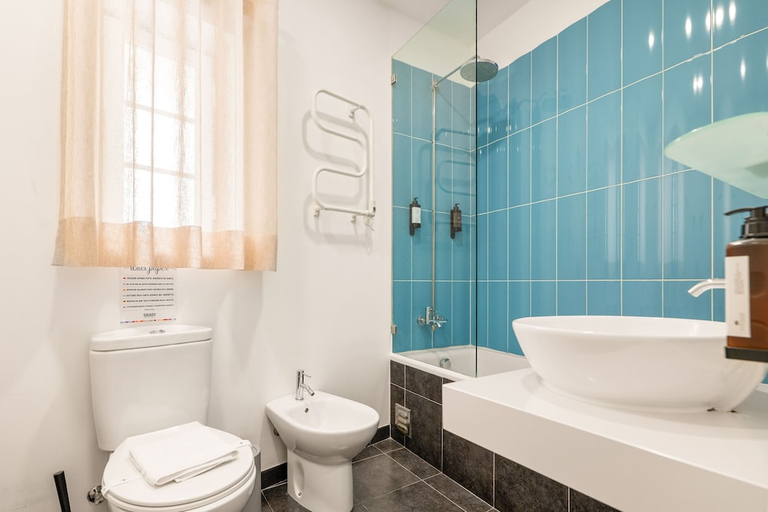 Bathroom 2, Casa Do Bairro By Shiadu, Lisbon