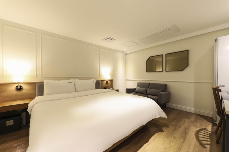 Bedroom 3, Yangsan Seoksan Button, Yangsan