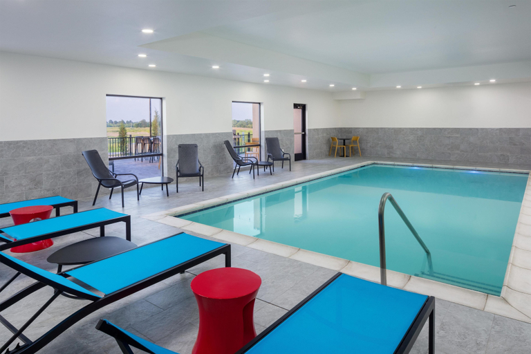 Sport & Beauty, Home2 Suites By Hilton St. Joseph, Buchanan