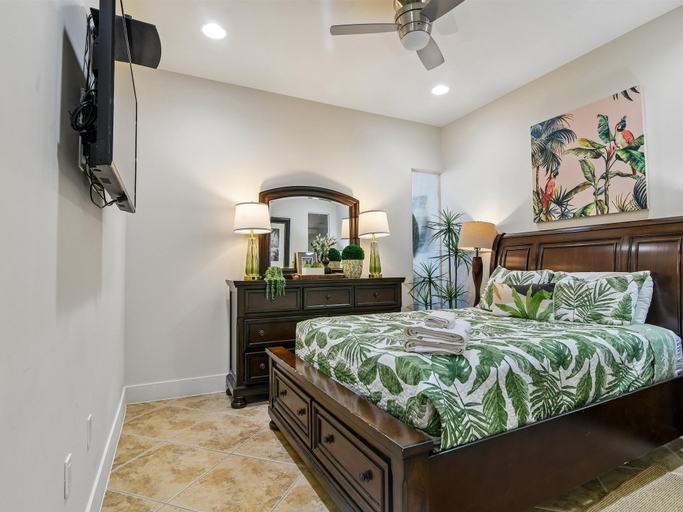 Bedroom 3, Western Waves by Ryson Vacation Rentals, Galveston